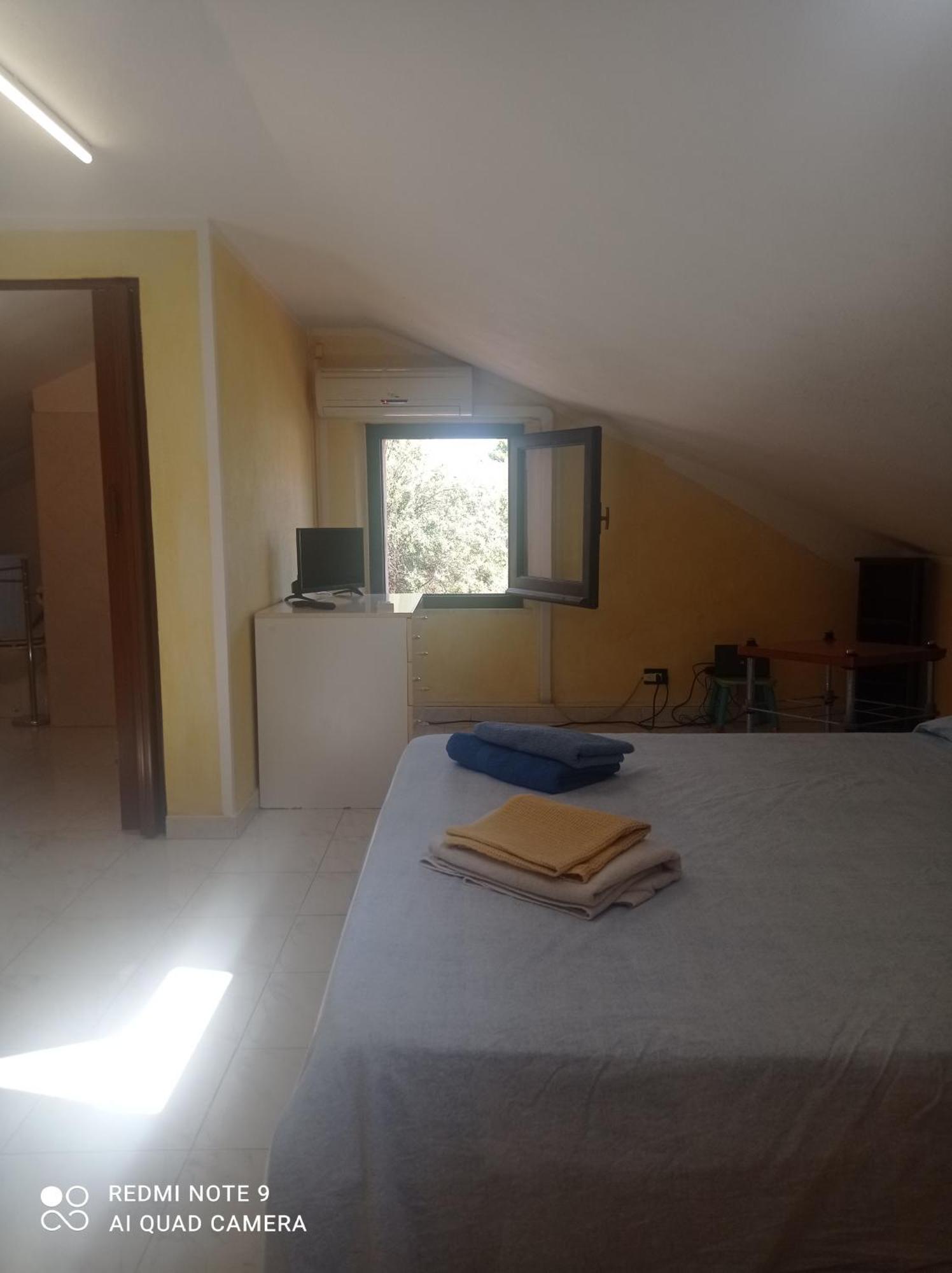 Casa Vacanze Torre Foxi クアルトゥ・サンテーレナ エクステリア 写真